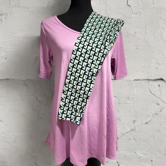 LulaRoe Perfect T Swing Top Small (8,10,12,14) & OS Leggings 2-10 Teal Bundle - Picture 1 of 16